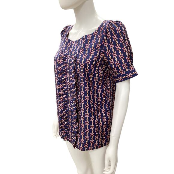 Lilly Pulitzer Top Women’s SZ6 Stirrup Pattern 100% Silk Short Sleeves Navy Blue - Picture 2 of 5